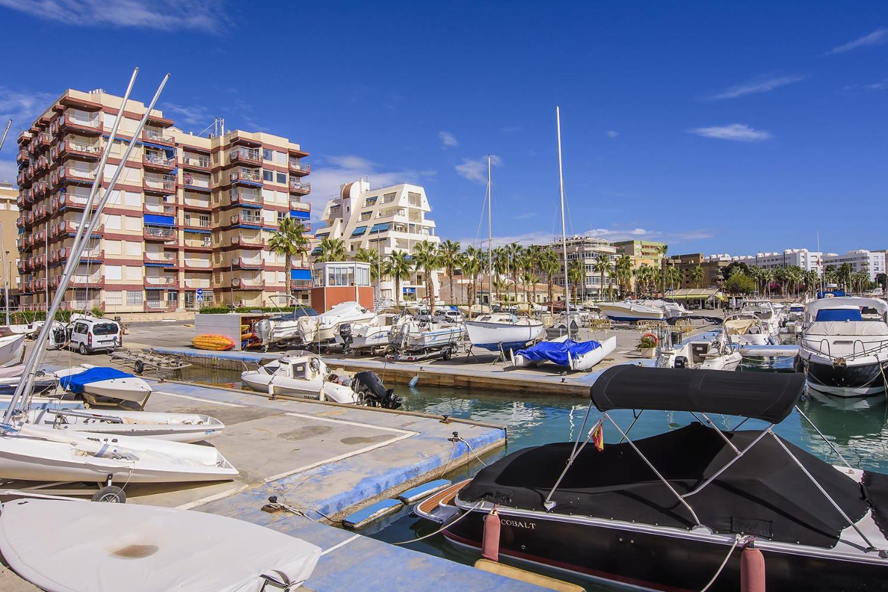 Aguilas Delicias Piscina Wifi Ac Parking Gratis Exterior foto