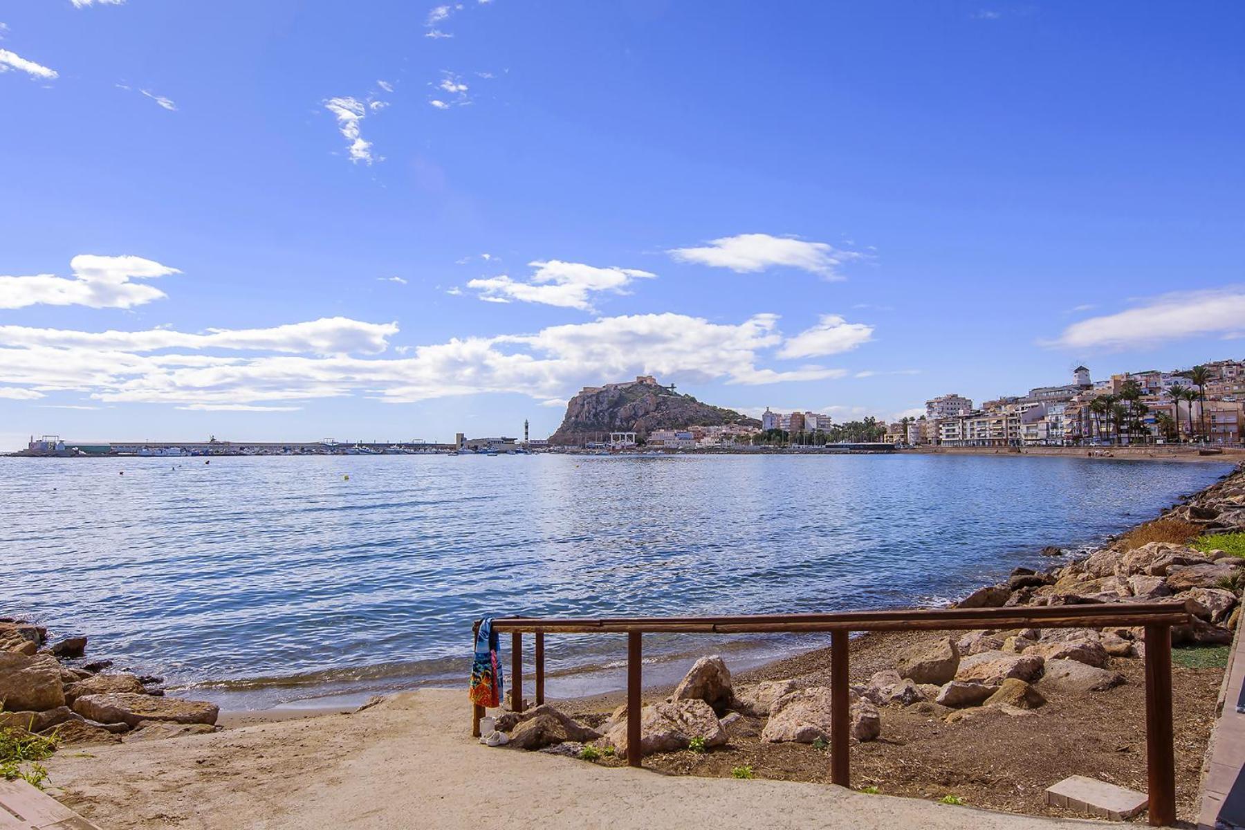 Aguilas Delicias Piscina Wifi Ac Parking Gratis Exterior foto
